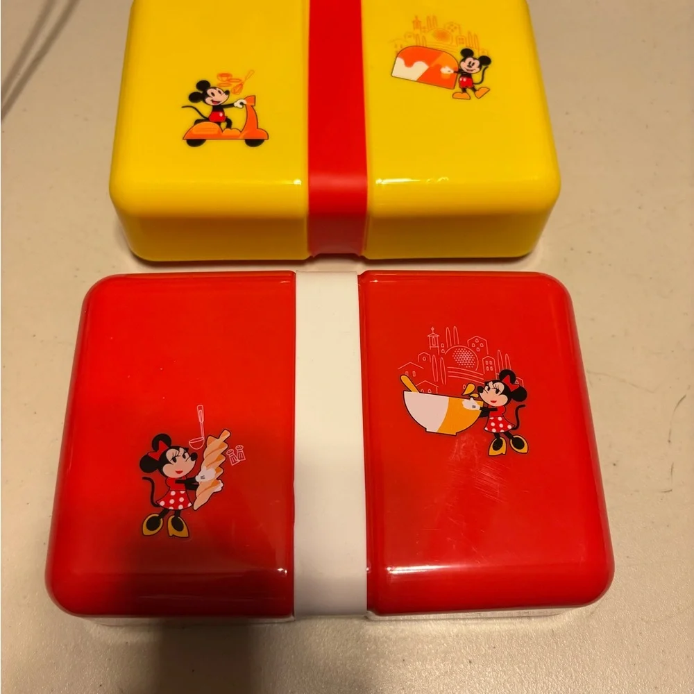 2 Mickey mouse & Minnie Mouse lunch boxes from Epcot good & wine festival - Picture 2 of 6